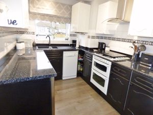 Fitted Kitchen- click for photo gallery